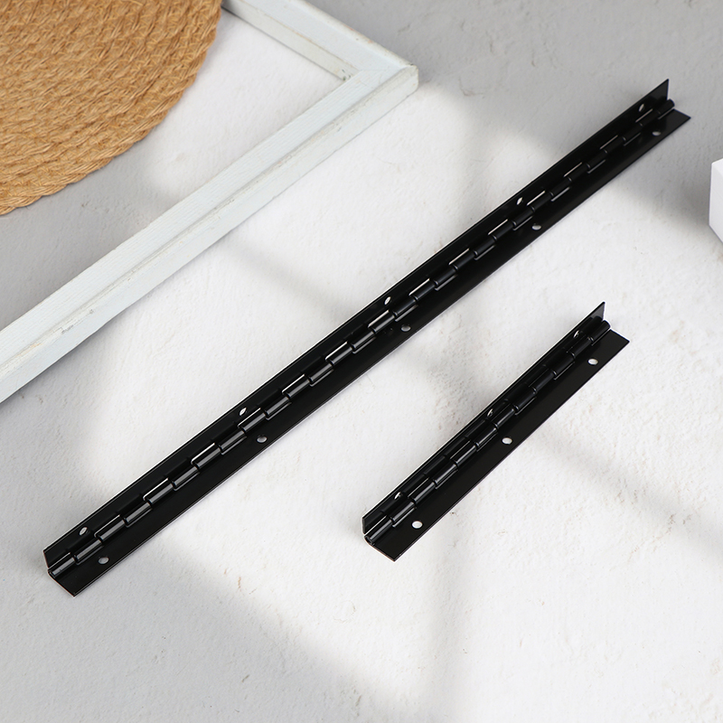 270 °   Cerniera Continua Nera - Piano Hinge Continuous recensione e prezzo