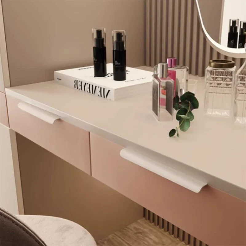 Maniglia per porta dell'armadi - Furniture Hardware Nut recensione e prezzo
